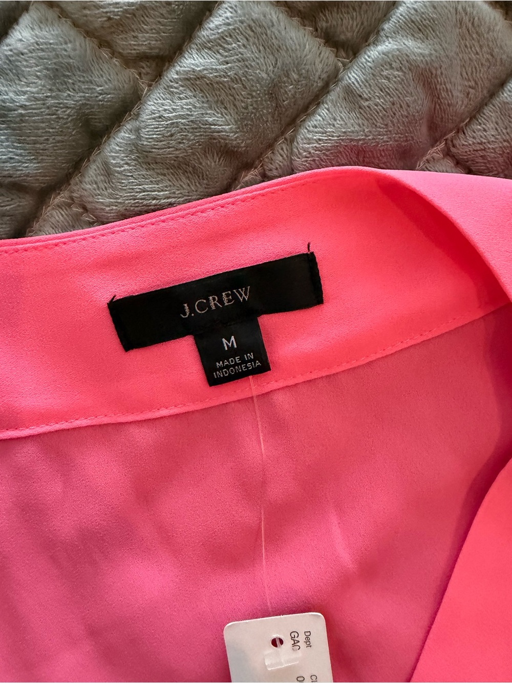 JCrew V-Neck Sleeveless Blouse in Hot Pink medium - Picture 9 of 13
